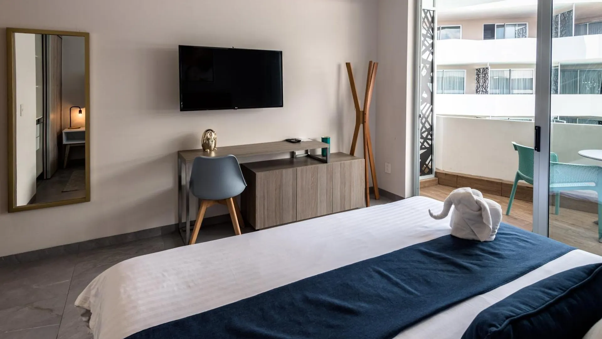 Gallery By Home Tulum Playa del Carmen Hotel